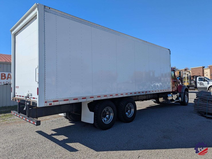 2016-mack-granite-gu713-image-8