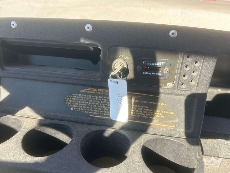 ez-go-golf-cart-image-10