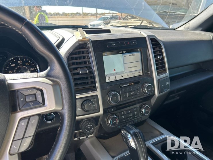 2018-ford-f150-lariat-image-37