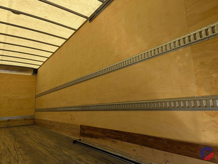 2016-mack-granite-gu713-image-36