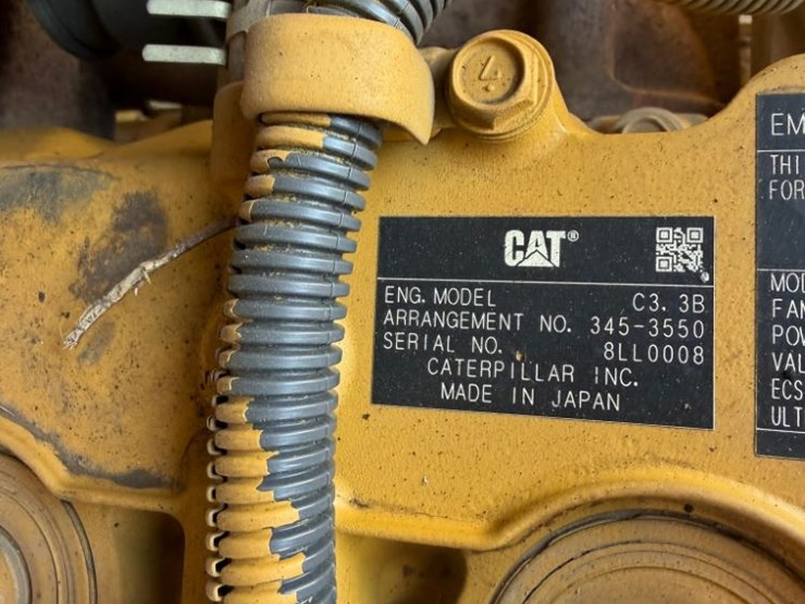 2022-caterpillar-279d3-image-40