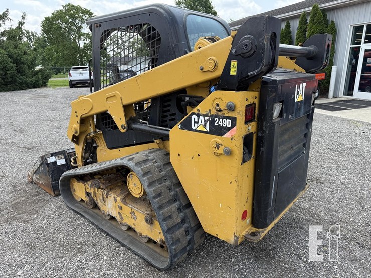 2019-caterpillar-249d-image-3