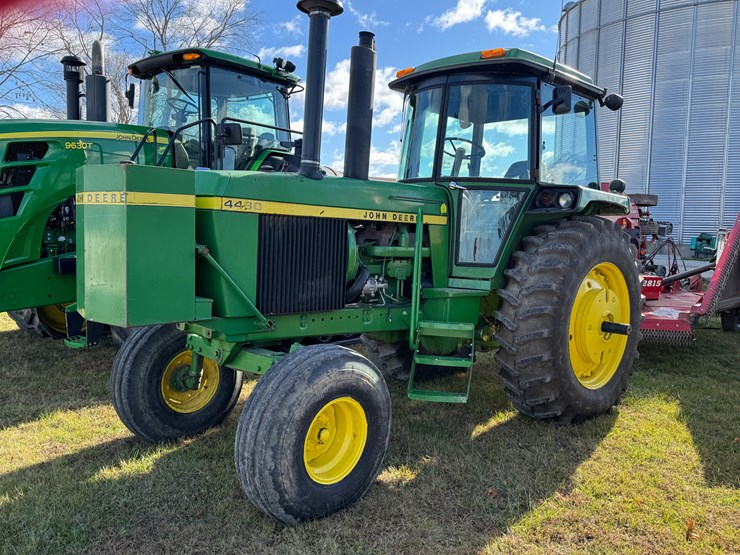 john-deere-4430-image-2