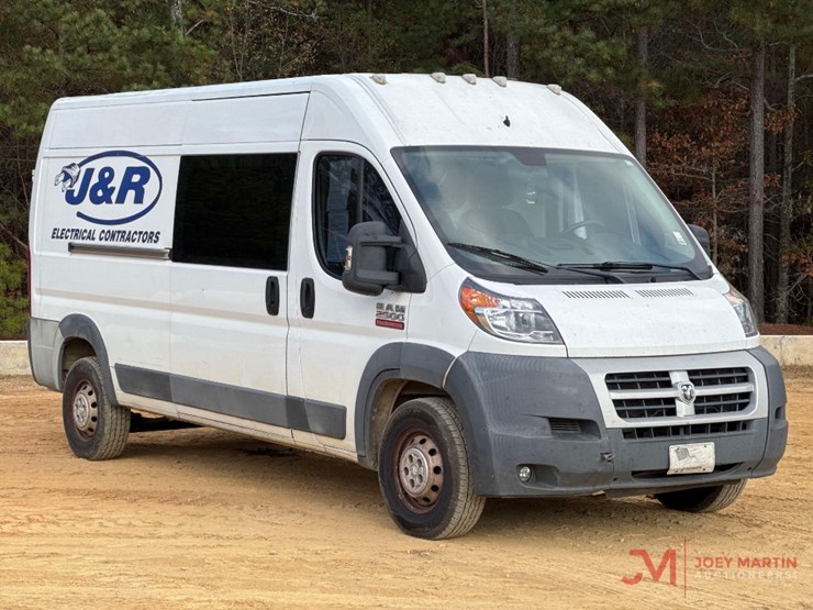 2014-dodge-2500-image-1