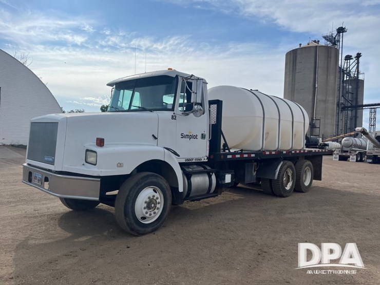 1993-white-gmc-liquid-truck-(dr8592-unit-129952)-image-22