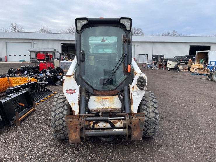 2015-bobcat-s590-image-2
