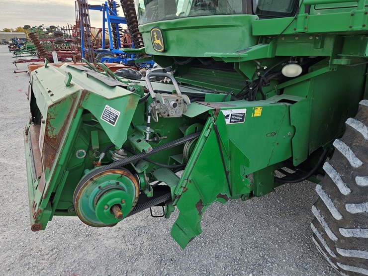 2005-john-deere-9760-sts-image-5