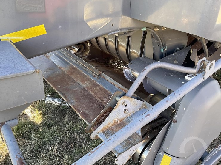 2013-massey-ferguson-2190-image-6