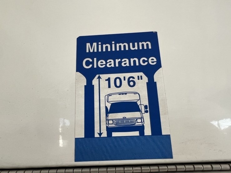 2014-chevrolet-express-paratransit-bus-image-36