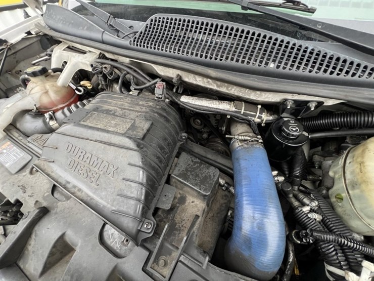 2014-chevrolet-express-paratransit-bus-image-12