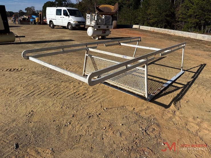 truck-ladder-rack-image-4