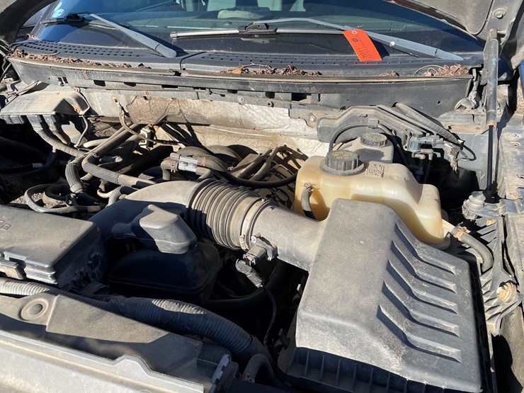 2012-ford-f150-xlt-image-37