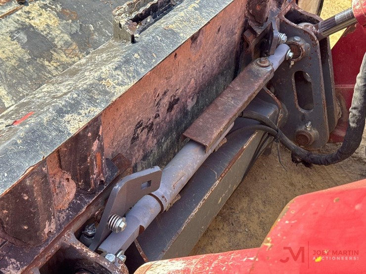 2018-takeuchi-tl12r2-image-6