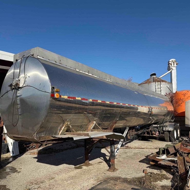 1976 6500 gal SS tanker