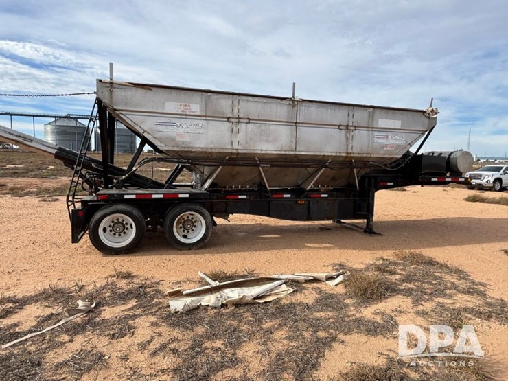 1998-daco-trailer-corp.-dry-tender-trailer-(gp12101,-unit-793)-image-8
