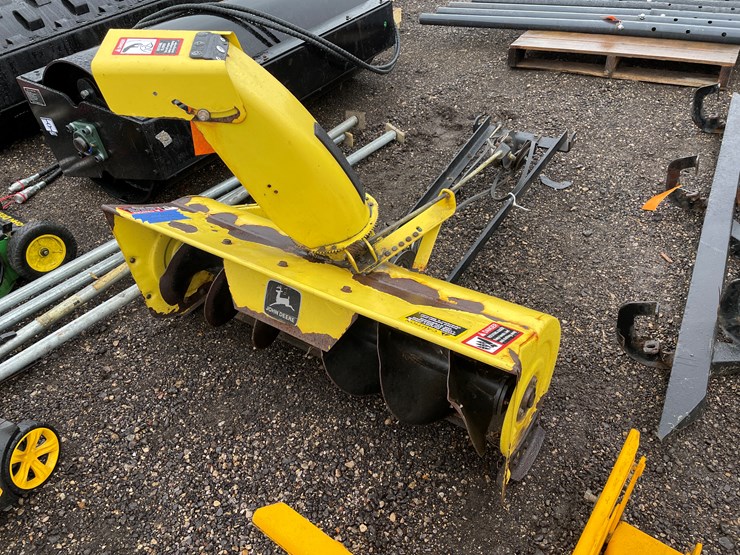 john-deere-300-image-1