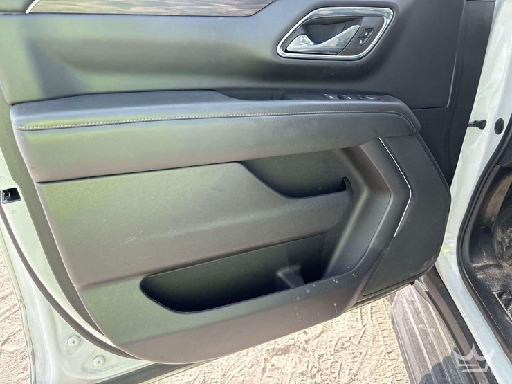 2023-chevrolet-tahoe-image-10