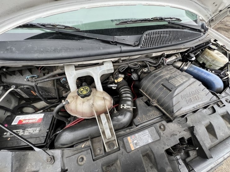 2014-chevrolet-express-paratransit-bus-image-14