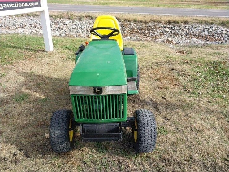 john-deere-240-image-2