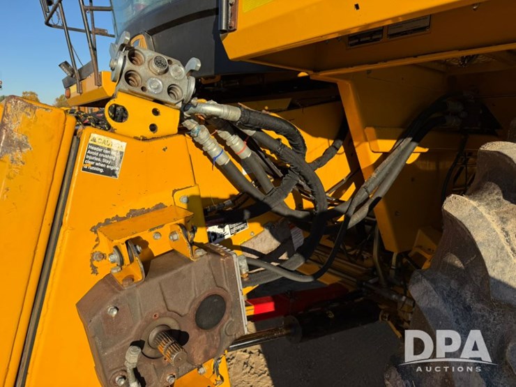 2012-oxbo-8435-image-63