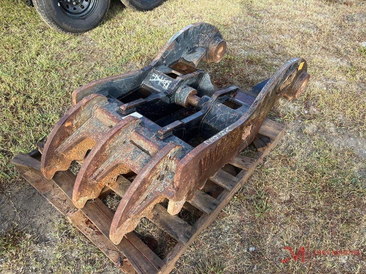 geith3-finger-excavator-thumb-image-4