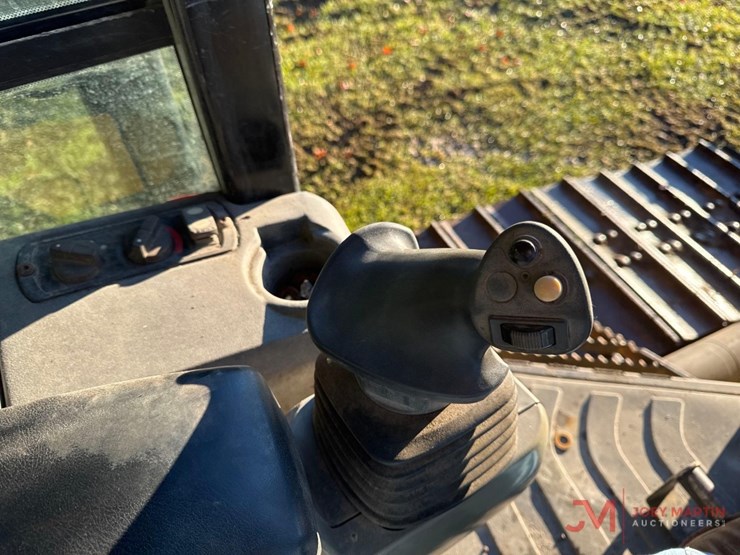 2014-caterpillar-d6k2-lgp-image-16