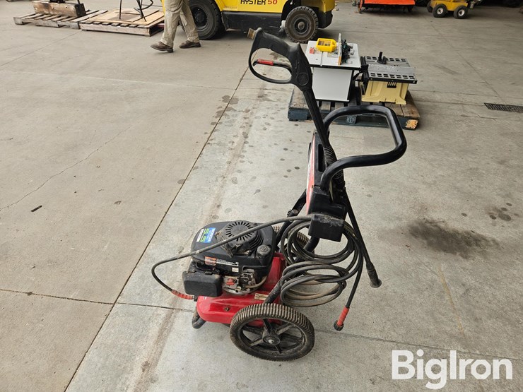 2400-psi-gas-pressure-washer-image-4