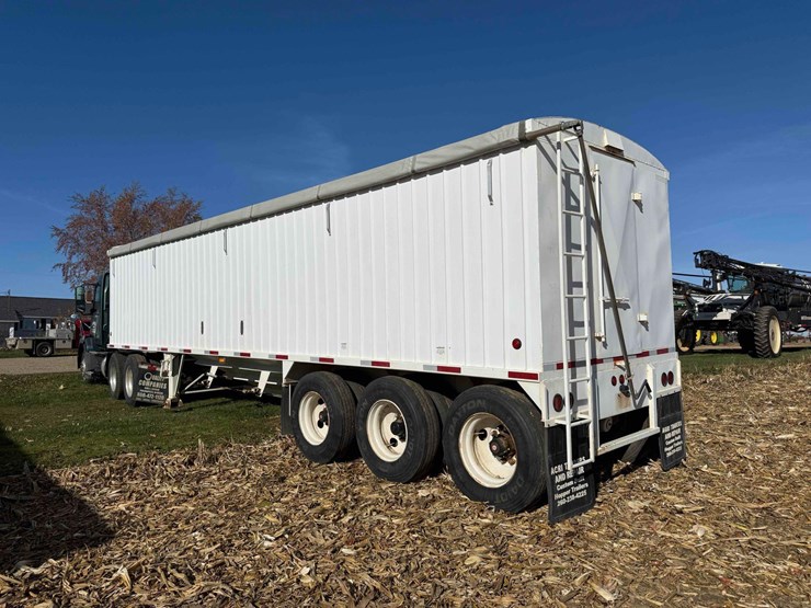 agri-trader-hopper-bottom-image-2