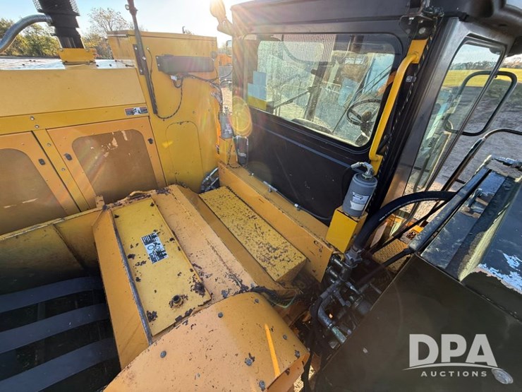 2012-oxbo-8435-image-50