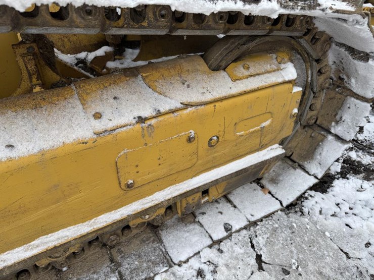 2012-caterpillar-d4k-image-49