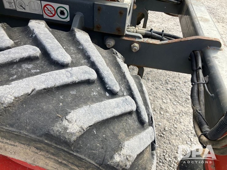 2017-skyjack-sj6826rt-image-16