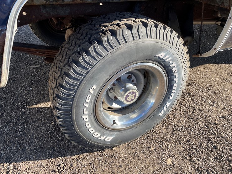 #1076-•-1985-chevy-pickup-truck-(has-wi-title)-image-13