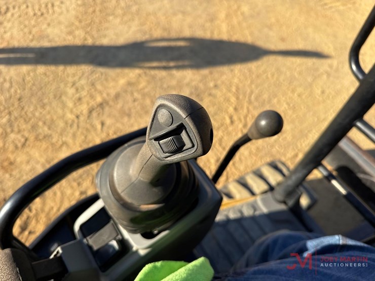 2018-caterpillar-305e2-cr-image-25