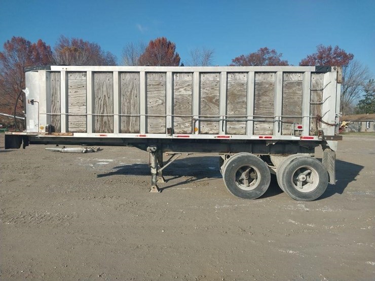 1975-raven-s-dump-image-6