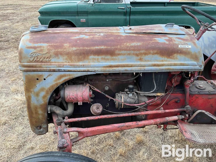 1950-ford-8n-image-13