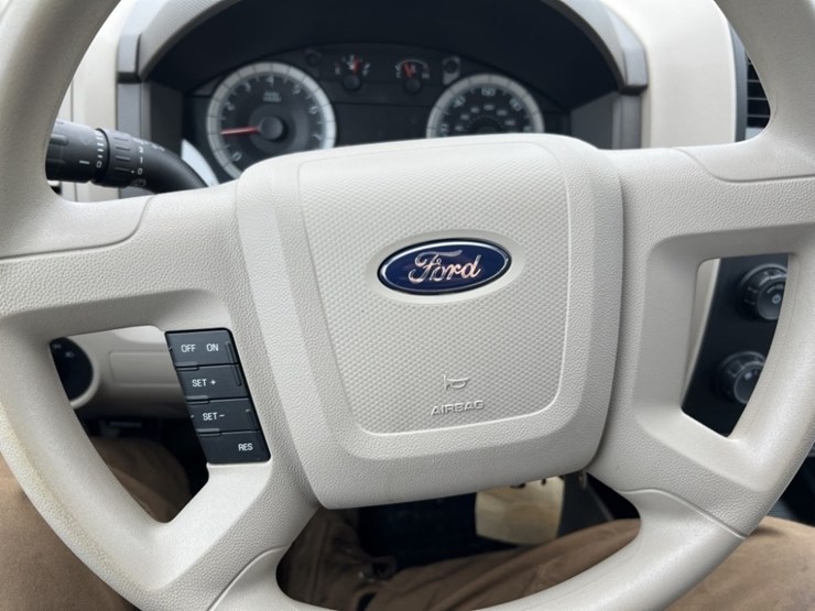 2009-ford-escape-image-28