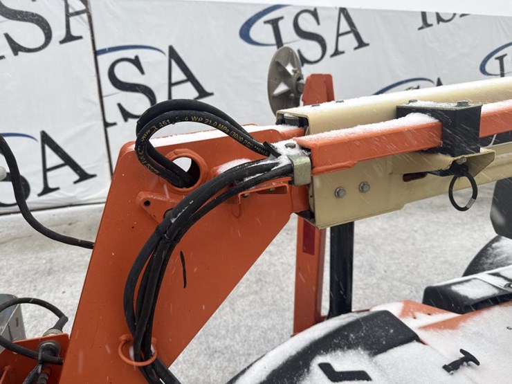 2018-jlg-t350-image-12