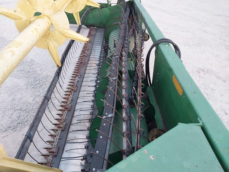 john-deere-216-image-6