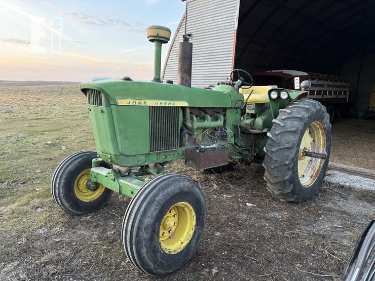 john-deere-4010-image-1