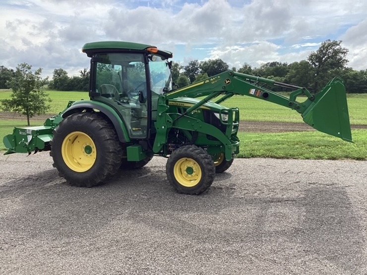 john-deere-4044r-image-9