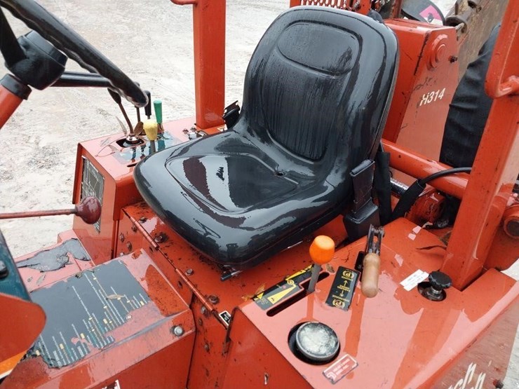 ditch-witch-3700-image-9