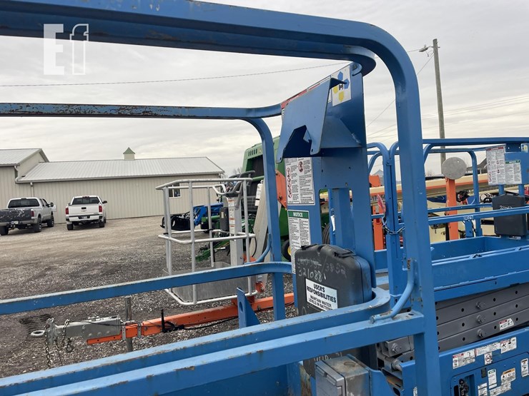 genie-gs1930-image-3