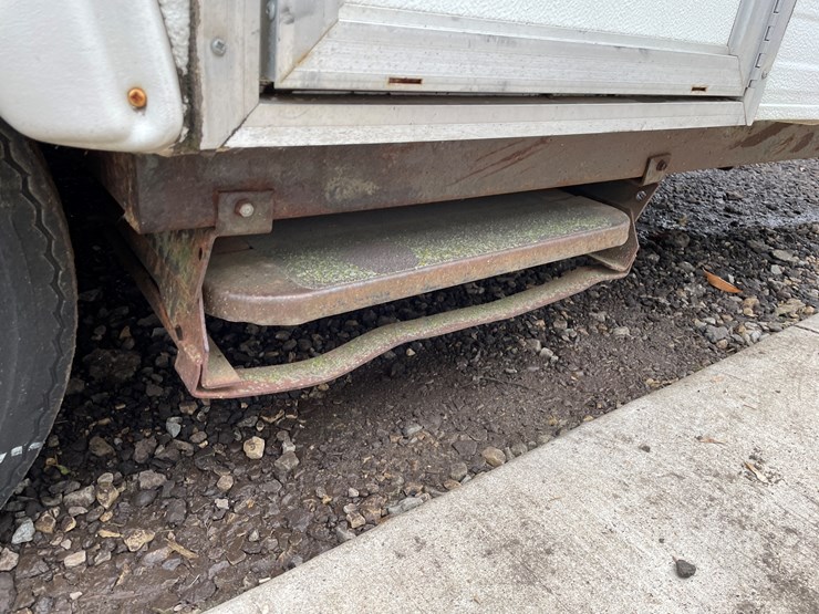 #1100-•-palomino-filly-sdl-popup-camper-(no-title)-image-15