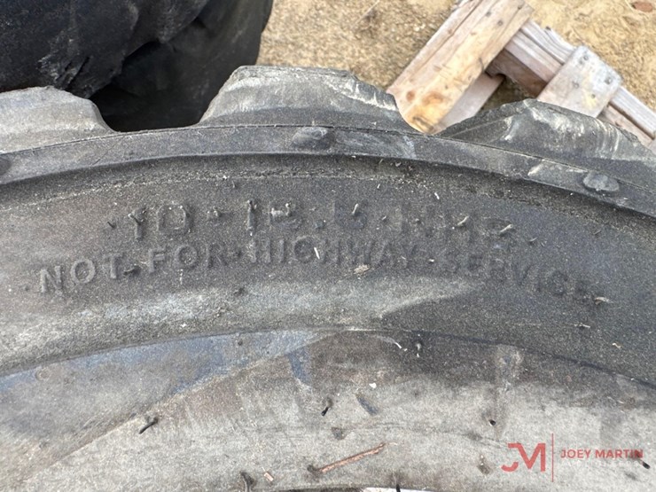 (4)-titan-hd-2000-10-16.5-nhs-tractor-tires-&-rims-image-3