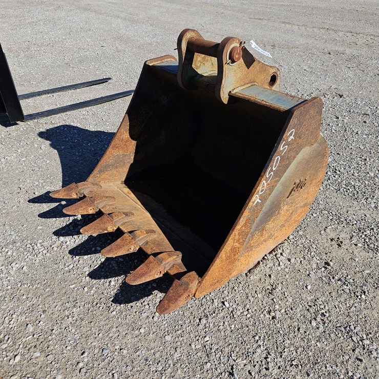 #205052 • Used Backhoe Bucket