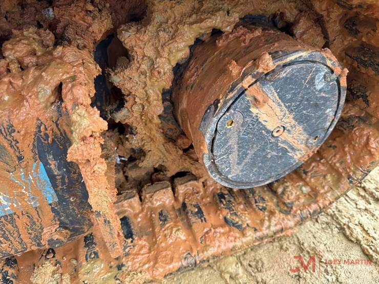 2020-deere-26g-image-13