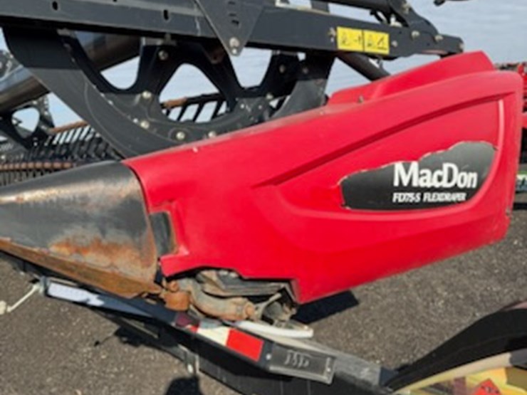 2016-mac-don-fd75-image-4