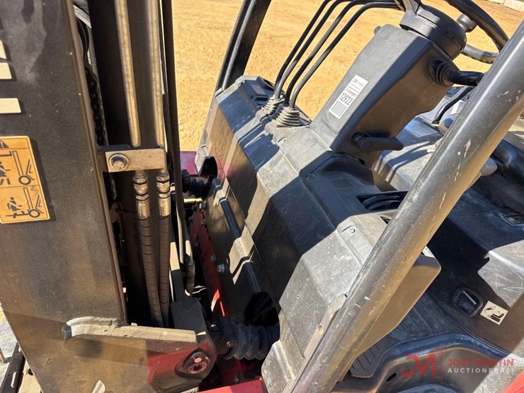 2022-hangcha-cd35-xw97f-straight-mast-forklift-image-7