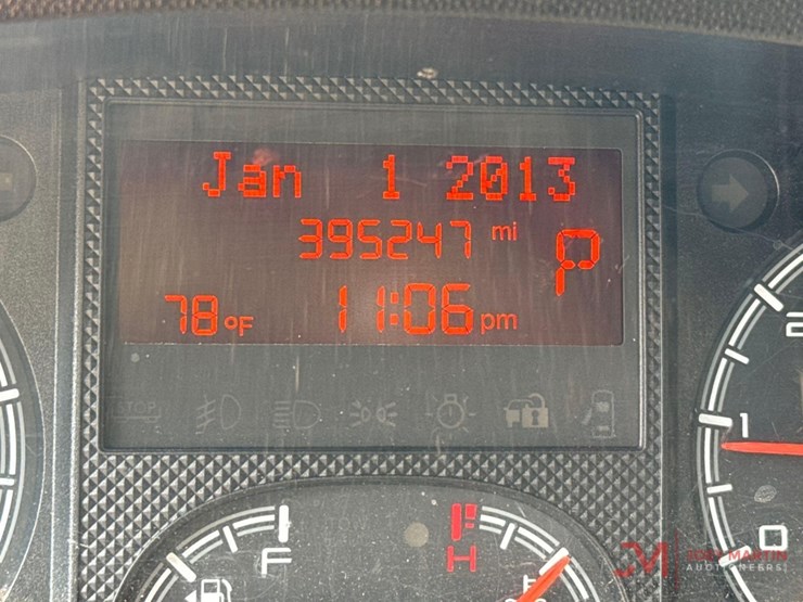 2014-dodge-2500-image-27