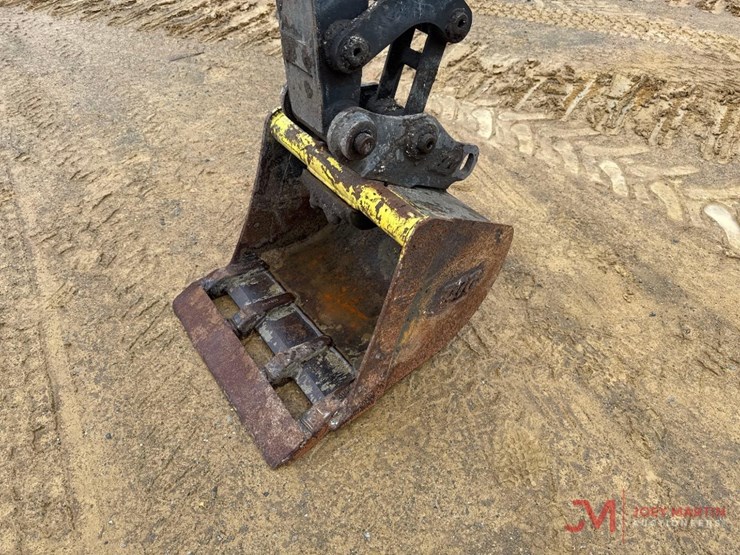 2020-deere-26g-image-7